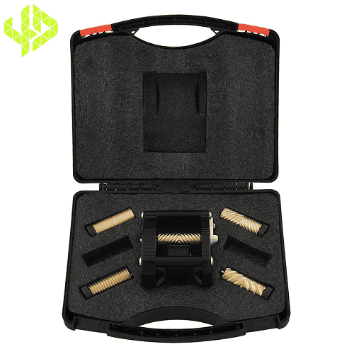 E-50100 Чемодан 4KAAD SKI Structure WC (чемодан,накатка,5 роликов)